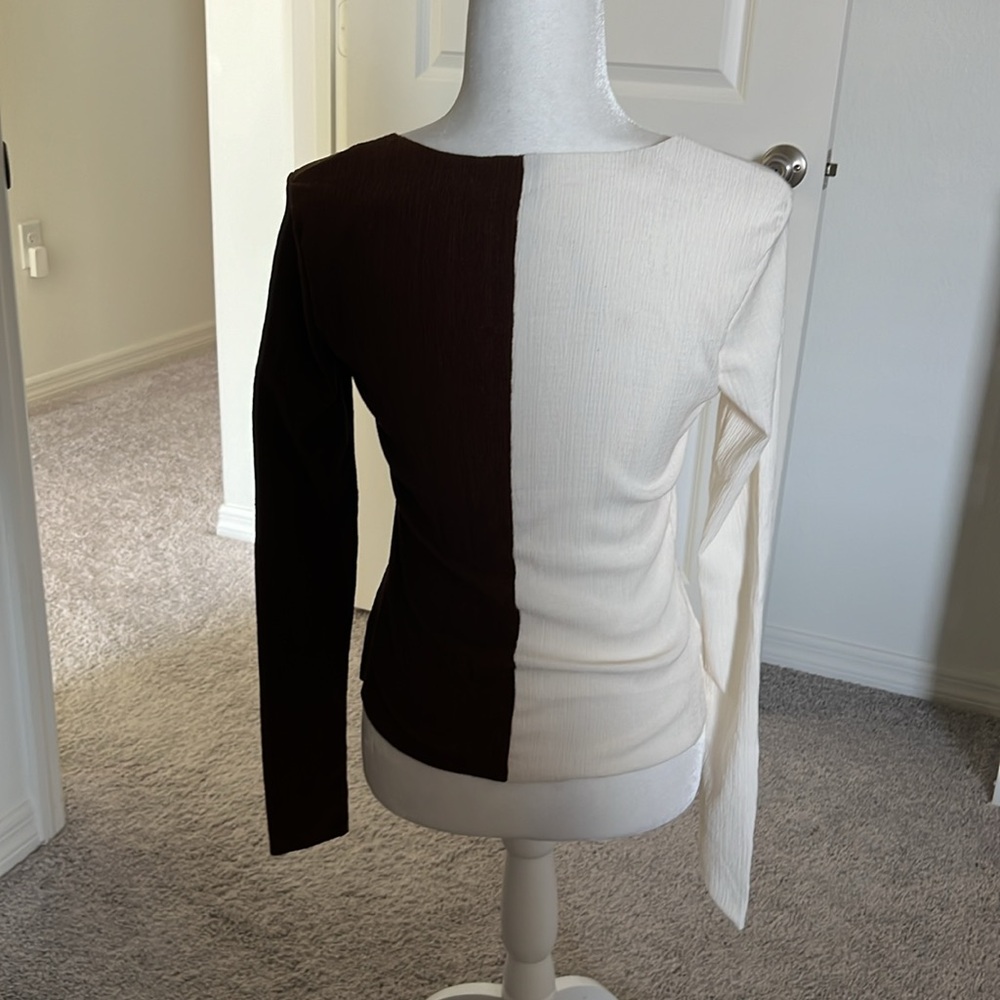 NWOT Off White and Chocolate Brown Shirt - Size Medium - Picture 4 of 7